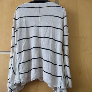 Abercrombie & Fitch Tops - Top Abercrombie & Fitch Tops - Top